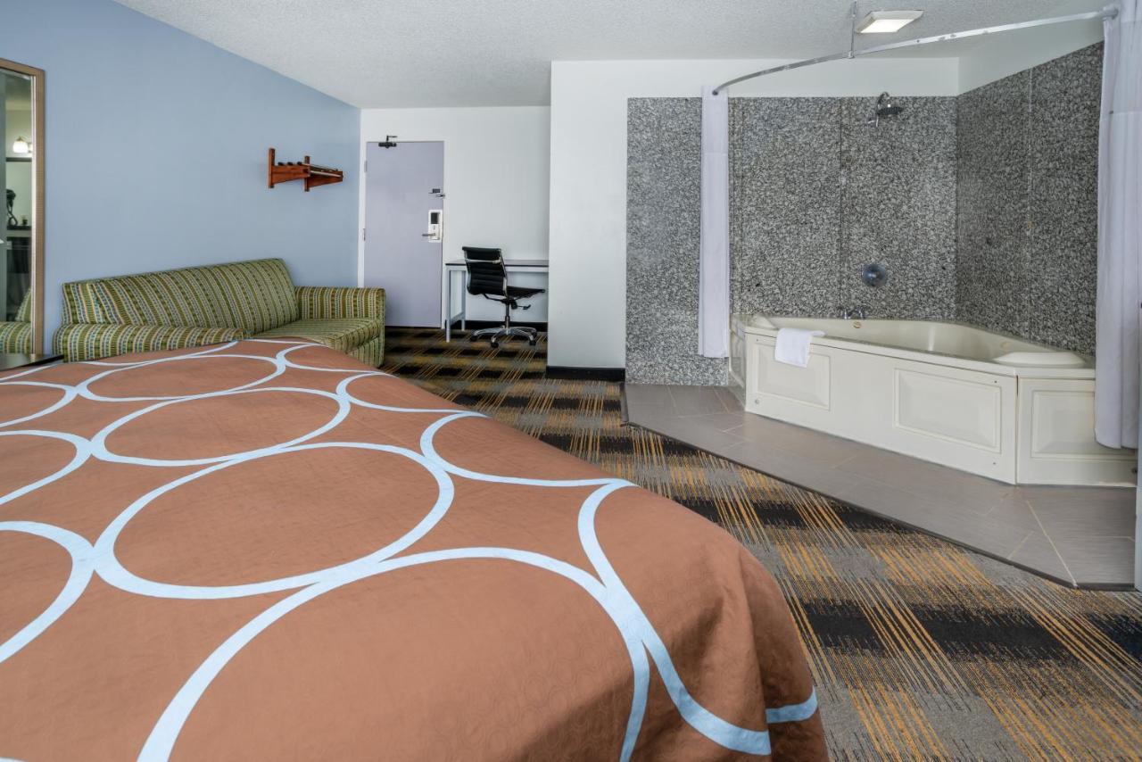 Super 8 By Wyndham Villa Rica Eksteriør billede