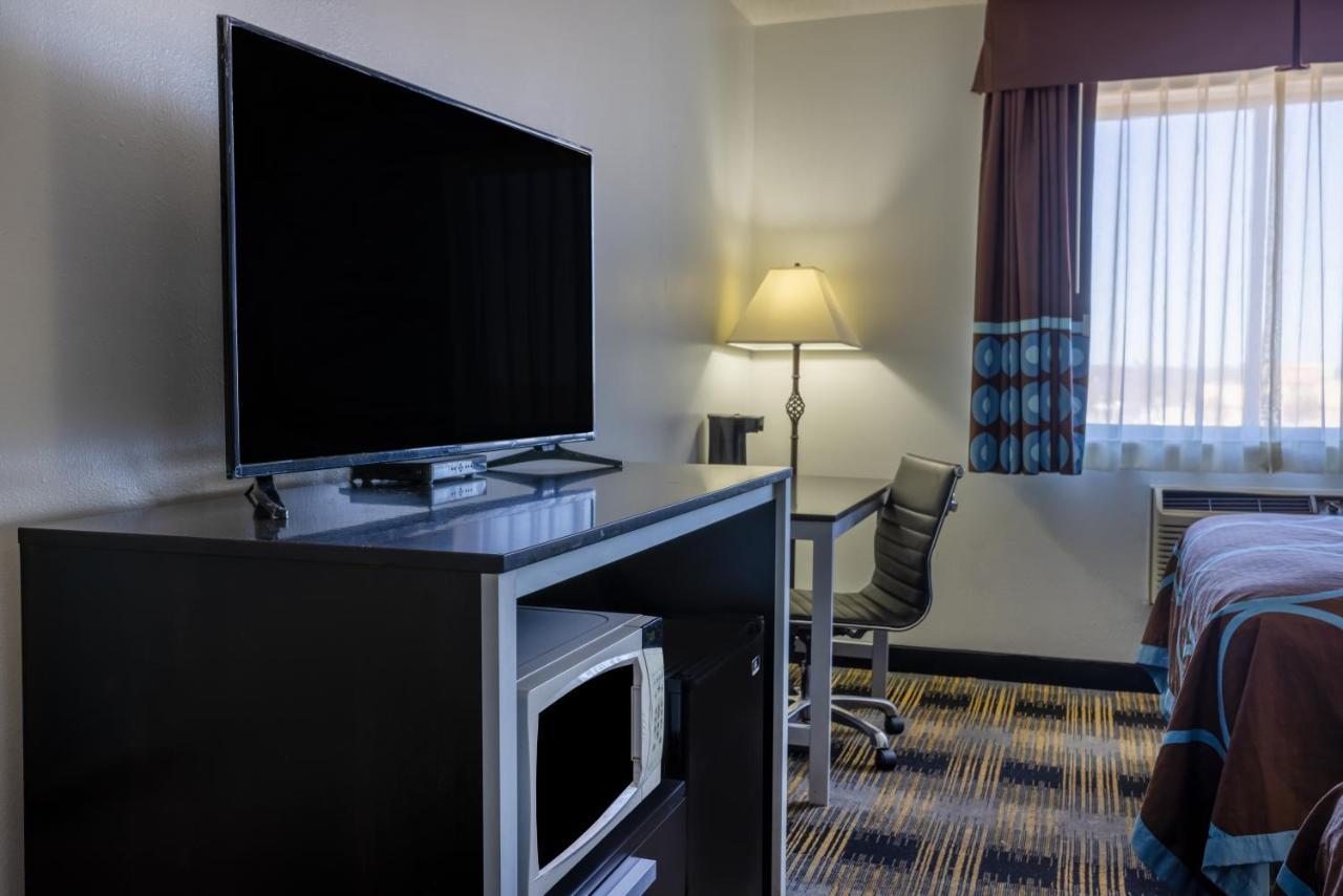 Super 8 By Wyndham Villa Rica Eksteriør billede