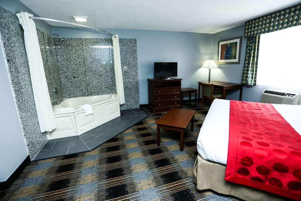 Super 8 By Wyndham Villa Rica Værelse billede