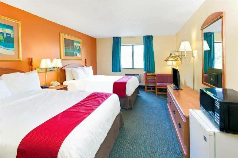 Super 8 By Wyndham Villa Rica Eksteriør billede
